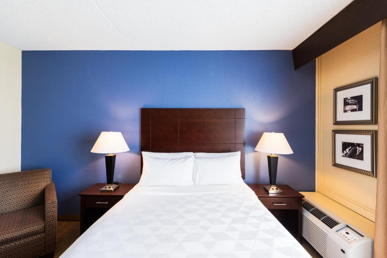 Holiday Inn South Plainfield-Piscataway By Ihg Экстерьер фото