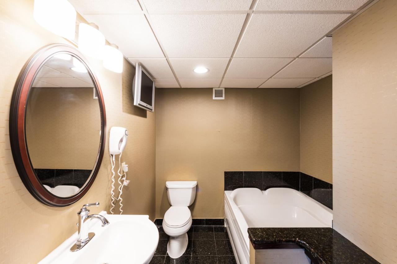 Holiday Inn South Plainfield-Piscataway By Ihg Экстерьер фото