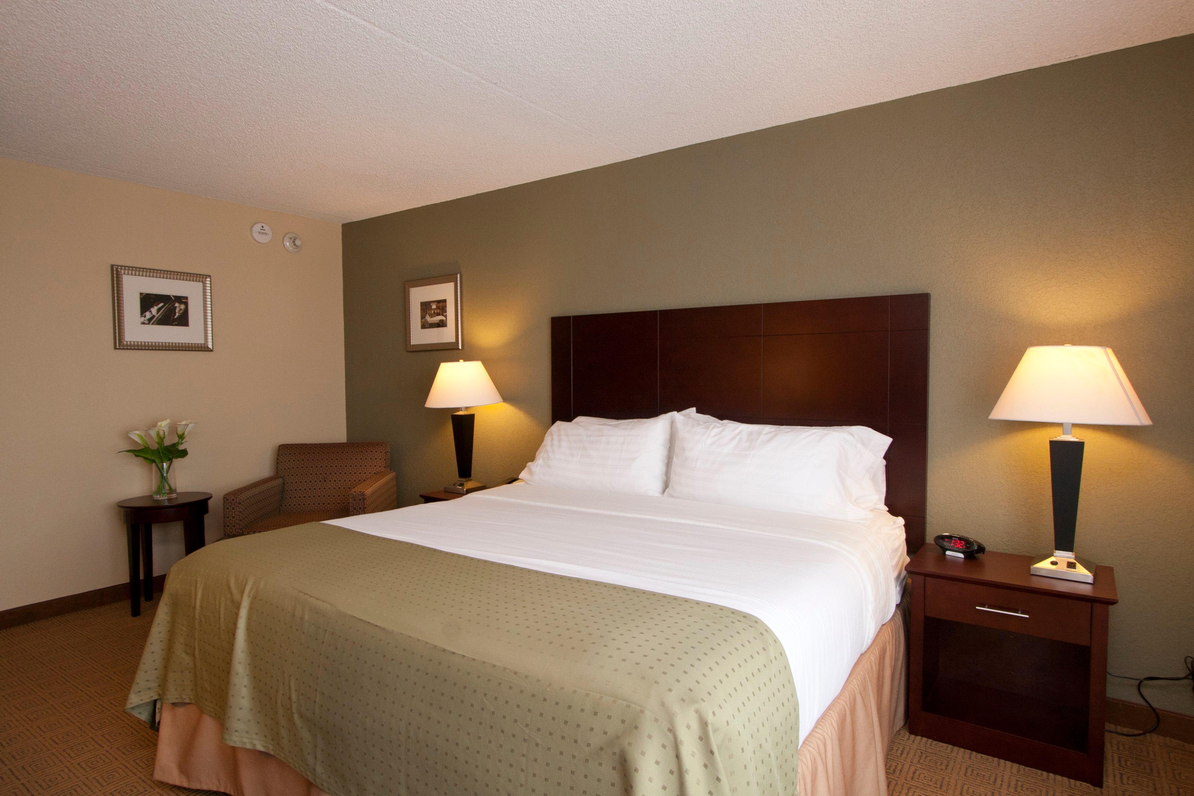 Holiday Inn South Plainfield-Piscataway By Ihg Экстерьер фото