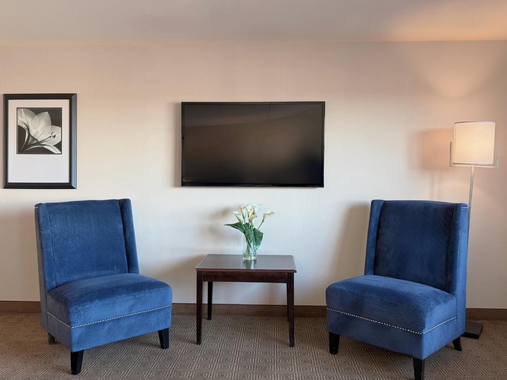 Holiday Inn South Plainfield-Piscataway By Ihg Экстерьер фото